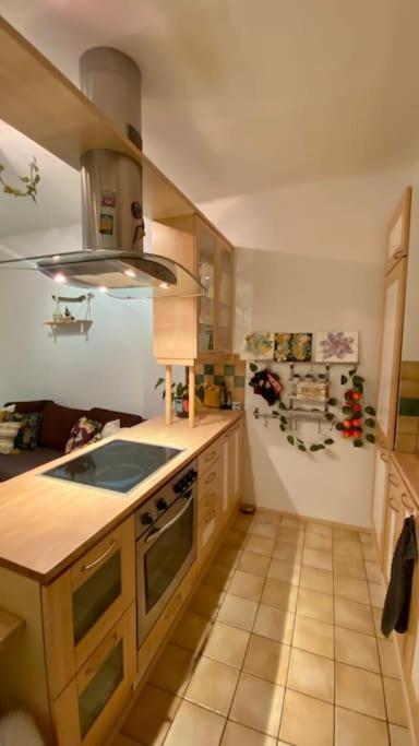 Lovely Apartment In The Centre, Street Level And Inner Yard هلسنكي المظهر الخارجي الصورة